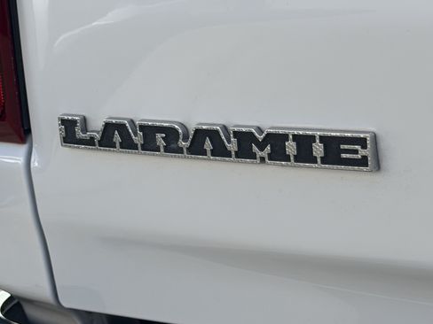Used 2022 RAM 1500 Laramie w/ Sport Appearance Package AWD/4WD image 13