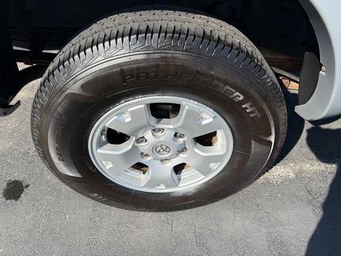 Used 2011 Toyota Tacoma 4x4 Double Cab image 89