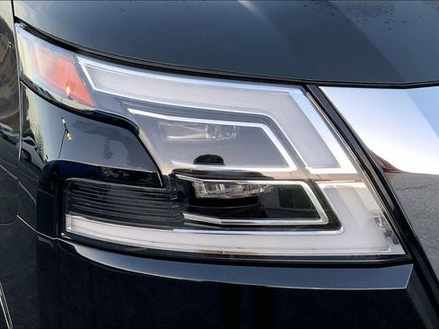 Used 2022 Nissan Armada Platinum w/ Captain's Chairs Package image 26