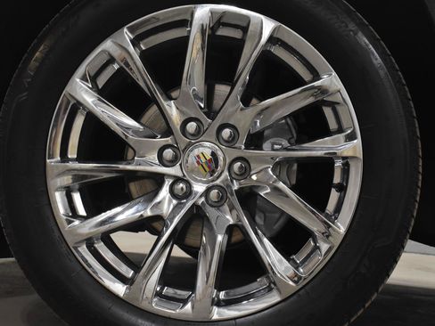Certified 2023 Cadillac Escalade Premium Luxury Platinum w/ LPO, Floor Liner Package AWD/4WD image 32