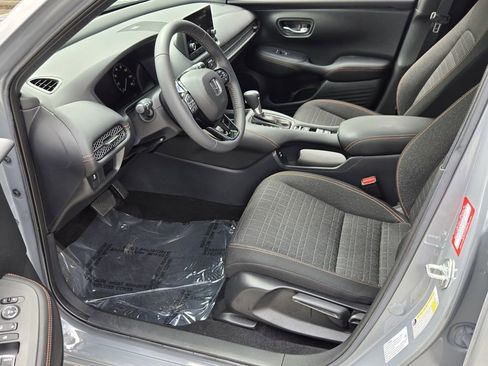Used 2024 Honda HR-V Sport image 10