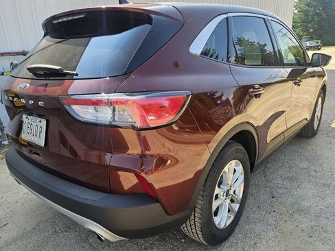 Used 2021 Ford Escape SE FWD image 3