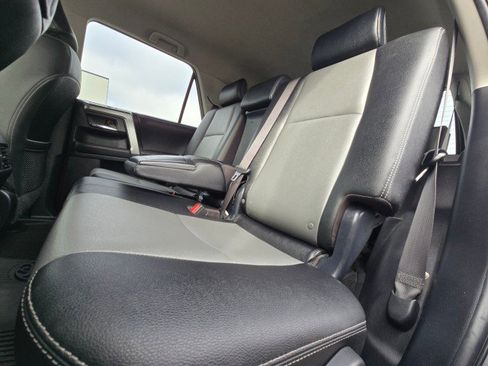 Used 2021 Toyota 4Runner SR5 Premium image 19