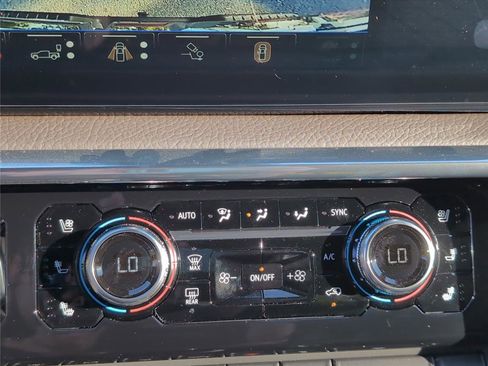 New 2026 GMC Sierra 1500 Denali w/ Denali Reserve Package image 28