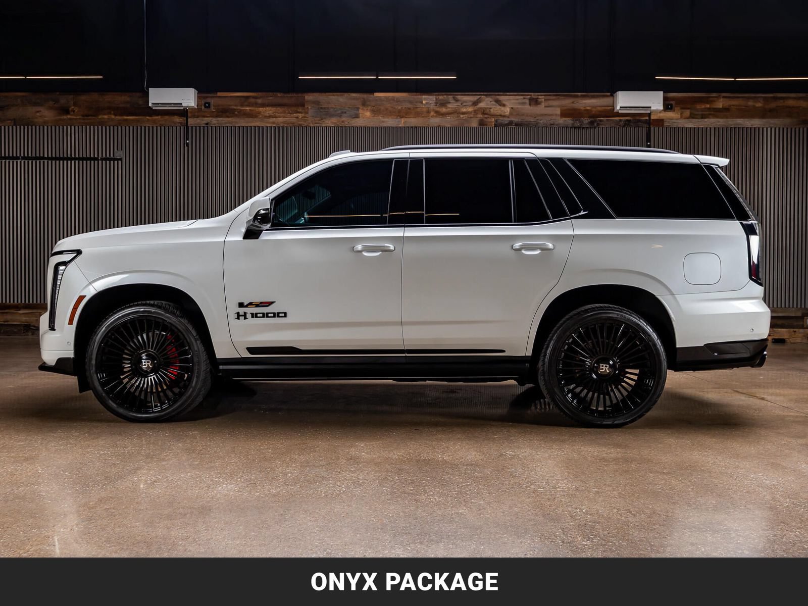 Used 2025 Cadillac Escalade V AWD/4WD image 6