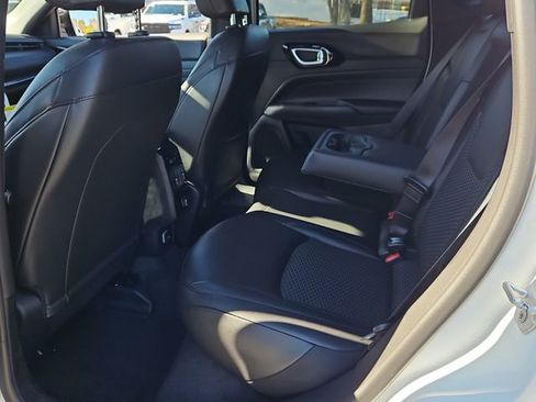 New 2026 Jeep Compass Latitude image 11