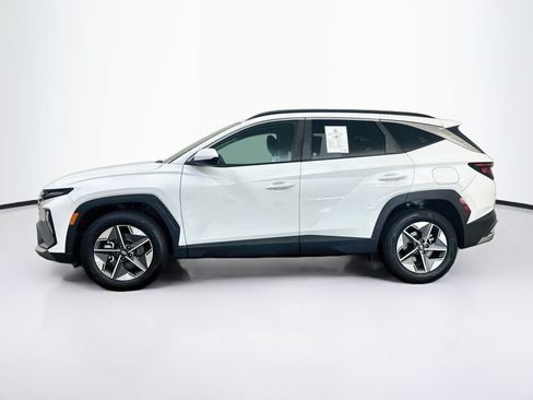 Used 2025 Hyundai Tucson SEL AWD/4WD image 4