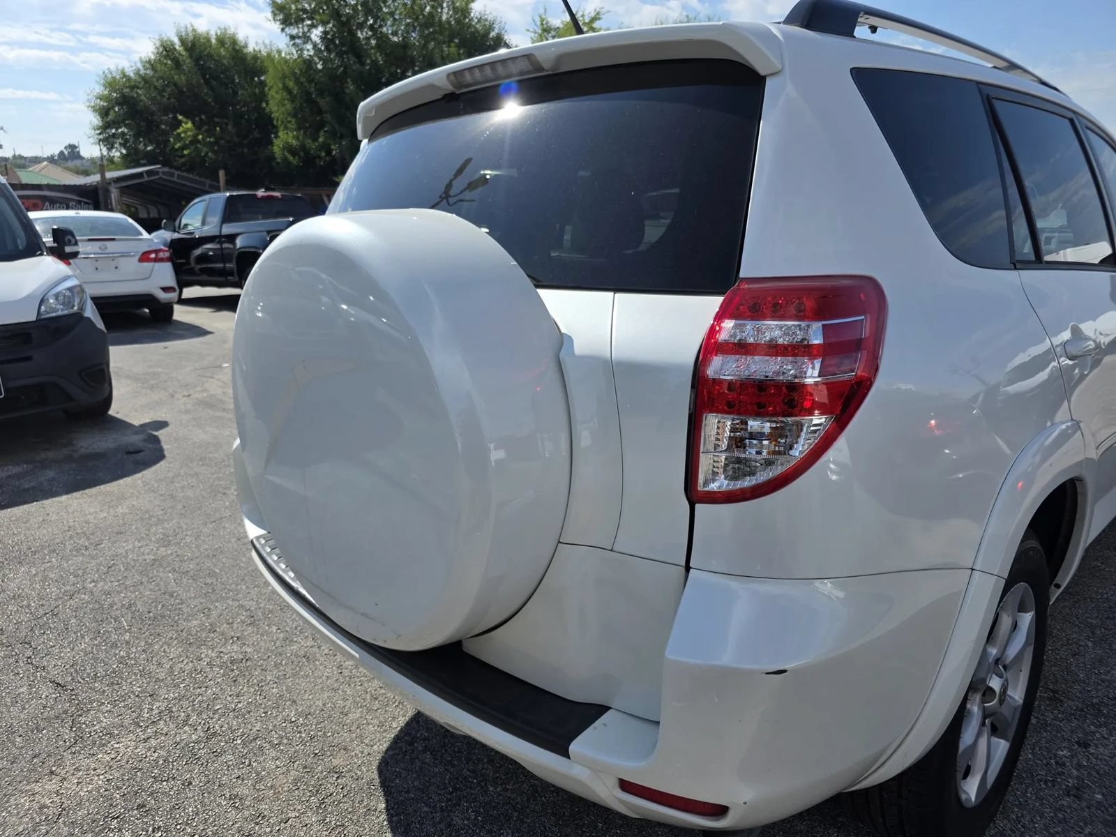Used 2012 Toyota RAV4 Limited w/ Premium Plus Value Pkg FWD image 7