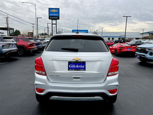 Used 2018 Chevrolet Trax LT w/ LT Convenience Package image 26