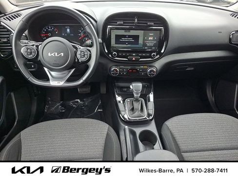 Certified 2022 Kia Soul GT-Line image 14