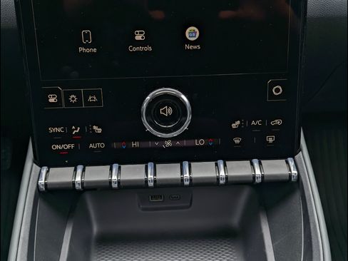 New 2026 GMC Terrain AT4 w/ Technology Package II AWD/4WD image 27