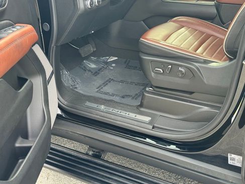 Used 2024 GMC Yukon Denali Ultimate image 22