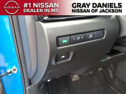 Used 2024 Nissan Sentra SV FWD image 12