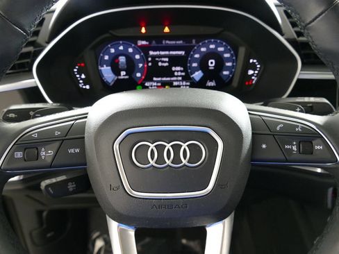 Used 2023 Audi Q3 2.0T Premium w/ Convenience Package AWD/4WD image 16