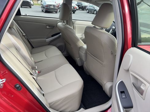 Used 2015 Toyota Prius Four FWD image 24