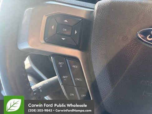 Used 2018 Ford F150 Lariat w/ Equipment Group 502A Luxury AWD/4WD image 9