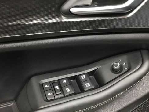 Used 2023 Jeep Grand Cherokee L Laredo AWD/4WD image 10