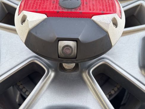 Used 2017 Jeep Wrangler Unlimited Rubicon w/ Connectivity Group image 25