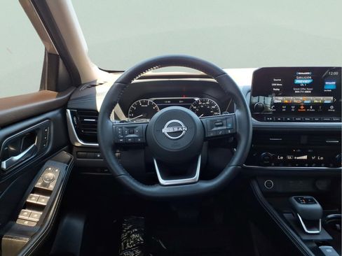 Certified 2023 Nissan Rogue SL w/ SL Premium Package AWD/4WD image 15
