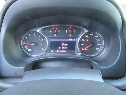 Used 2023 GMC Terrain SLT image 30