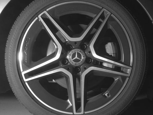 Used 2023 Mercedes-Benz CLA 250 4MATIC image 12
