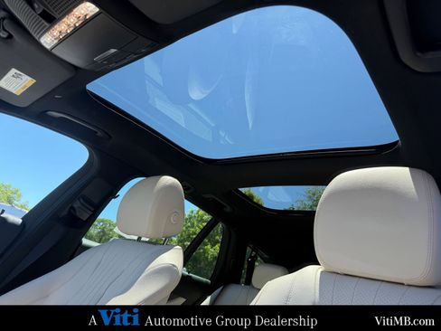 Certified 2022 Mercedes-Benz E 450 4MATIC All-Terrain Wagon image 19