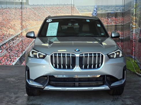 Used 2025 BMW X1 xDrive28i image 3