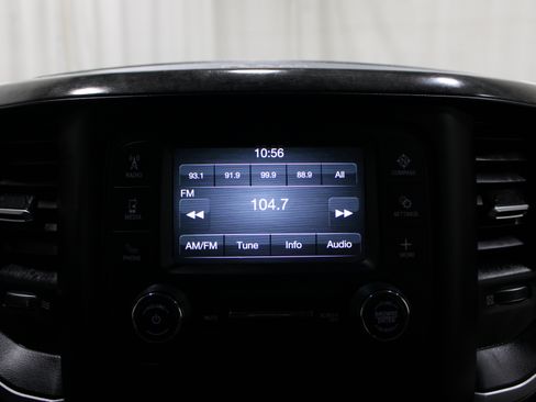 Used 2019 RAM 2500 Big Horn AWD/4WD image 12