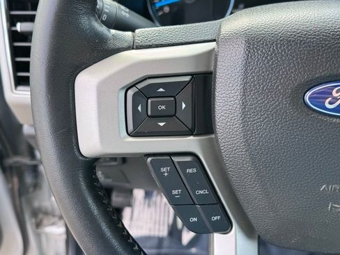 Used 2017 Ford F150 Lariat image 16