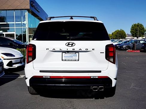 Certified 2025 Hyundai Palisade Calligraphy AWD/4WD image 10