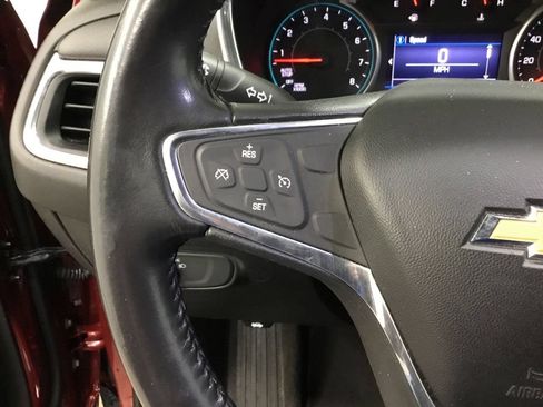 Used 2019 Chevrolet Equinox LT FWD image 12