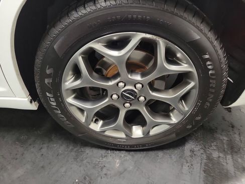 Used 2017 Chrysler 300 S w/ 300S Premium Group image 11