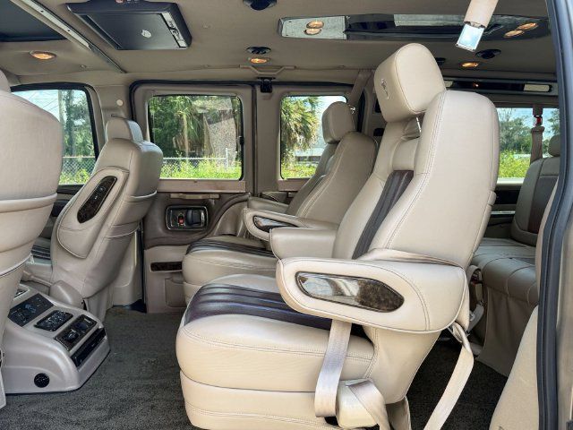 Used 2014 GMC Savana 1500 RWD image 11