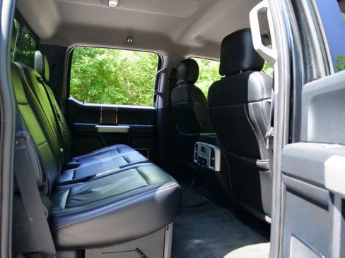 Used 2018 Ford F250 Lariat w/ Lariat Ultimate Package AWD/4WD image 41