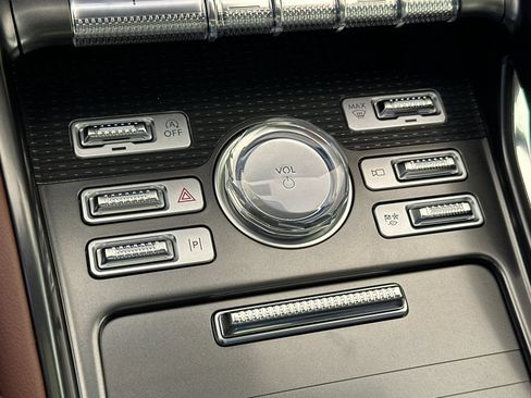 New 2026 Lincoln Nautilus Reserve AWD/4WD image 20