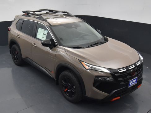 Certified 2025 Nissan Rogue Rock Creek image 32