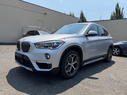 Used 2019 BMW X1 xDrive28i w/ Convenience Package AWD/4WD image 3