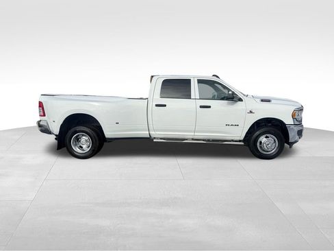 Used 2021 RAM 3500 Tradesman image 9