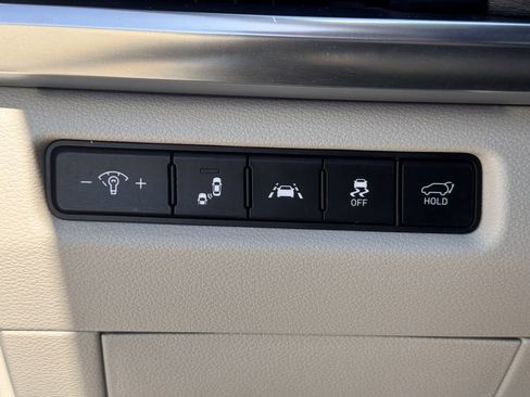 Used 2021 Kia Telluride SX w/ SX Prestige Package image 24