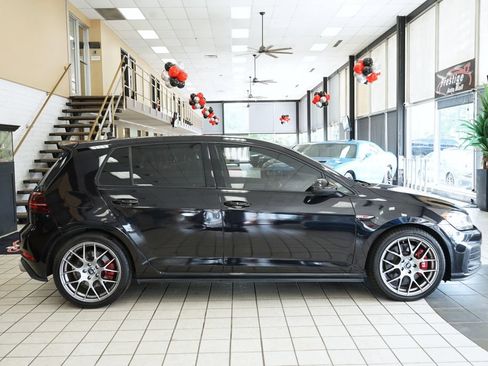 Used 2018 Volkswagen GTI SE FWD image 15