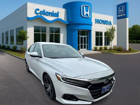 Used 2022 Honda Accord Touring image 9