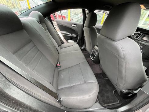 Used 2017 Dodge Charger Police w/ Street Appearance Group image 12