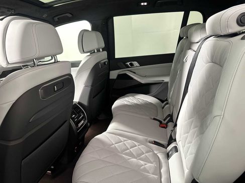 New 2026 BMW X7 xDrive40i w/ M Sport Package image 19
