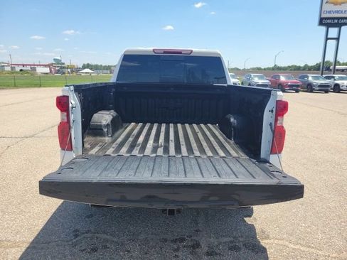 Used 2025 Chevrolet Silverado 1500 LT AWD/4WD image 26
