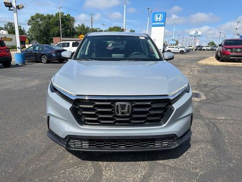 Used 2024 Honda CR-V LX image 2
