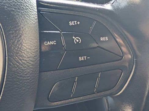Used 2023 Dodge Challenger SXT AWD/4WD image 21