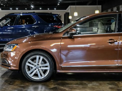 Used 2017 Volkswagen Jetta SEL FWD image 13