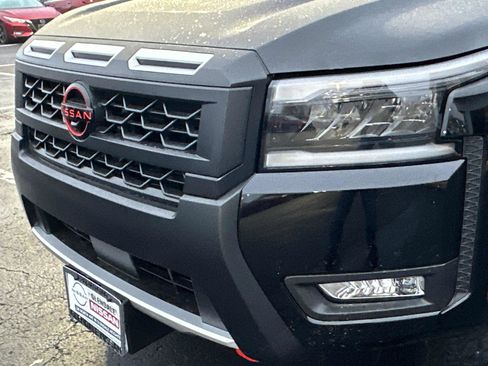 New 2026 Nissan Frontier PRO-4X w/ Pro-4x Convenience Package image 9