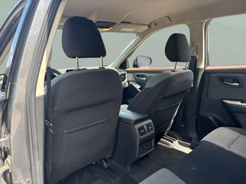 Used 2021 Nissan Rogue SV AWD/4WD image 24