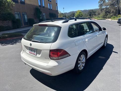 Used 2012 Volkswagen Jetta SportWagen FWD image 7